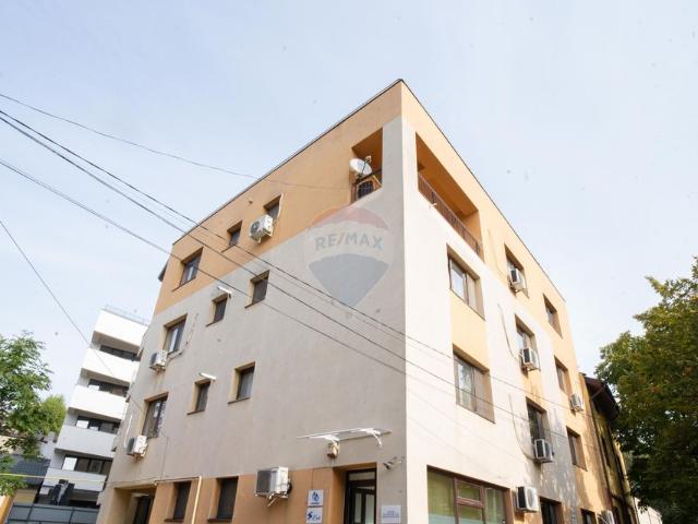 Apartament 3 camere vanzare in bloc de apartamente Iasi, Ultracentral vezi locația pe hartă