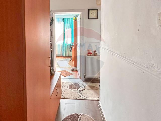 Apartament 2 camere vanzare in bloc de apartamente Ramnicu Valcea, Nord vezi locația pe hartă