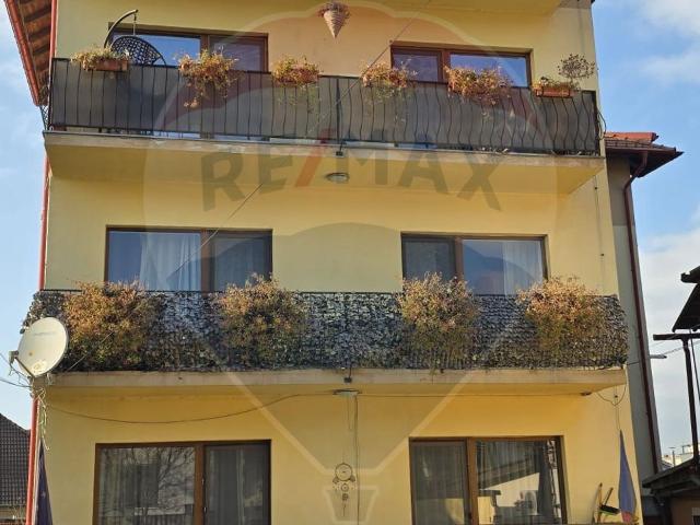 Apartament 3 camere vanzare in bloc de apartamente Sibiu, Strand vezi locația pe hartă
