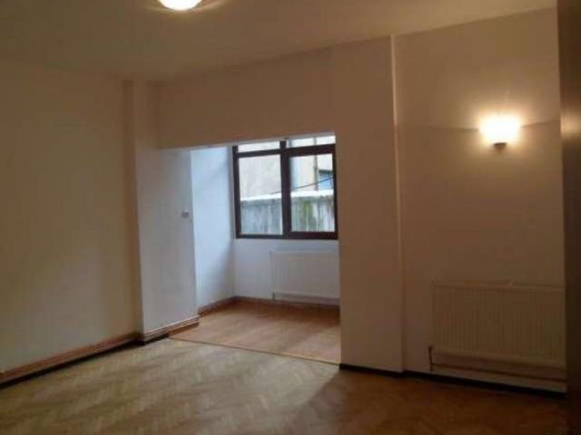 Apartament 3 camere Victoriei