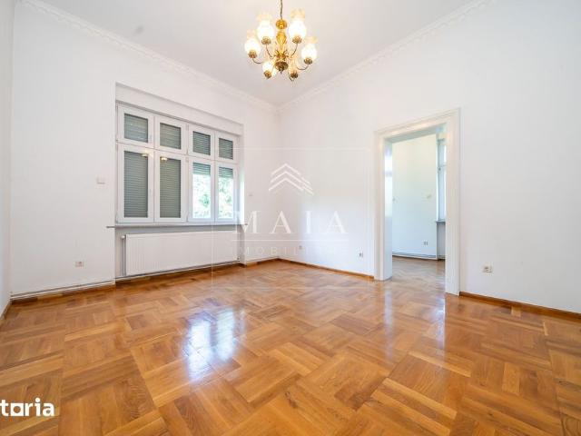 Apartament 3 camere | Vilă istorică |2 min de Centru | Parcare inclusă