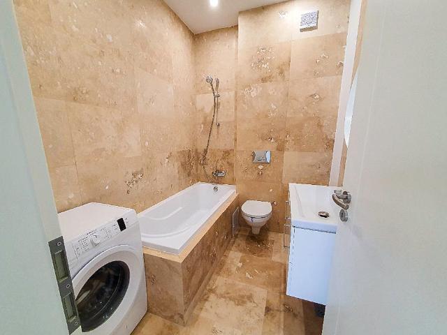 Apartament 3 camere zona centrala Pitesti 700EURO Apartament 3 camere zona centrala Pitesti 700EURO