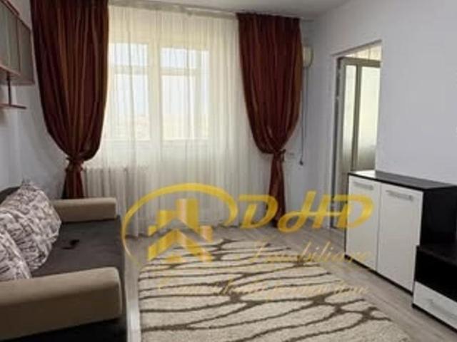 Apartament 3 camere, zona Alexandru cel Bun