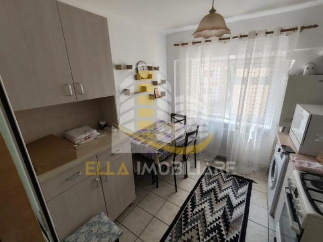 Apartament 3 camere zona Bulevard, Sucevei