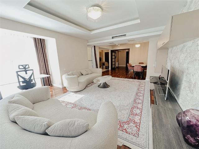 Apartament 3 camere/ Zona Herastrau