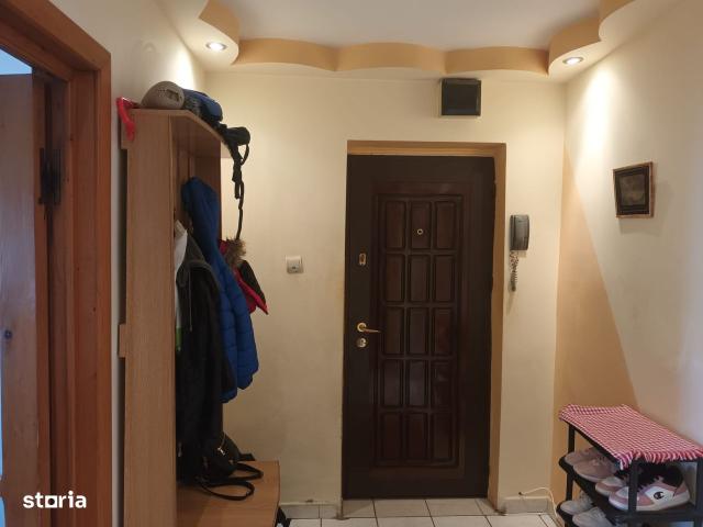 Apartament 3 camere Zona Petre Liciu etaj 3 77 mp