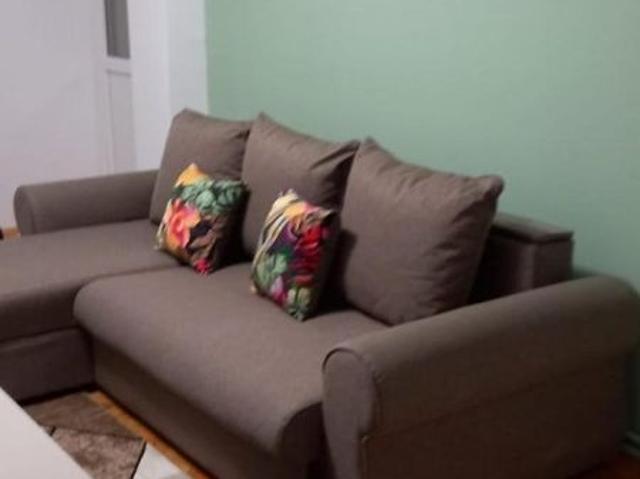 Apartament 3 camere,zona Pietroasa