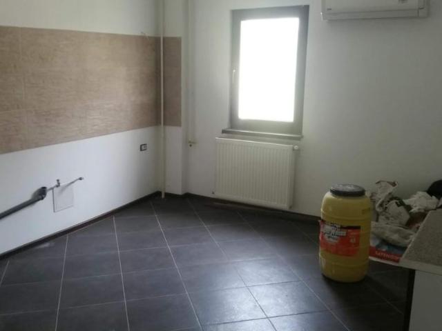 Apartament 3 camere zona Primaverii, capat 1