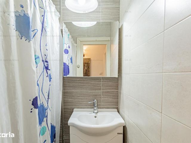 Apartament 3 camere si parcare zona Racadau
