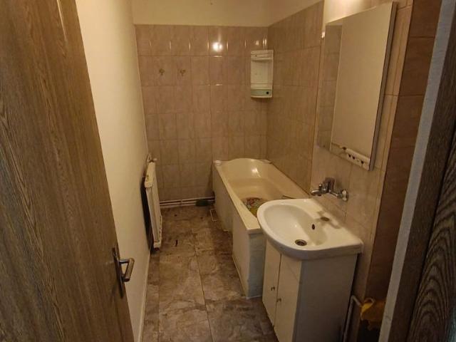 Apartament 3 camere zona Terezian