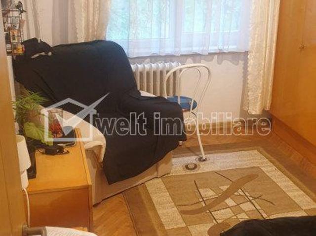 Apartament 3 camere, zona Titulescu Centru