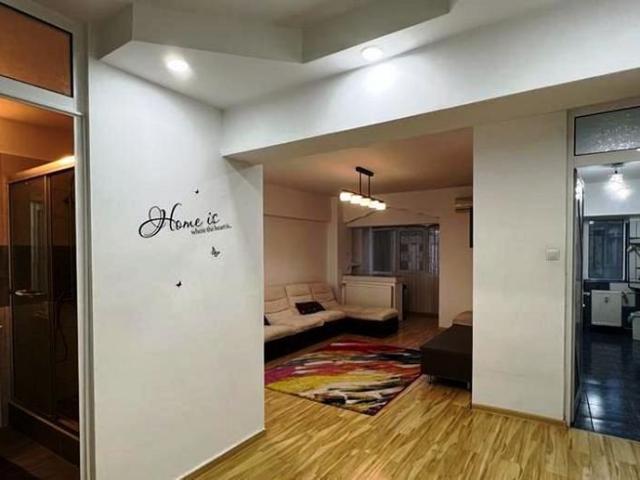 Apartament 3 camere zona ultracentrala