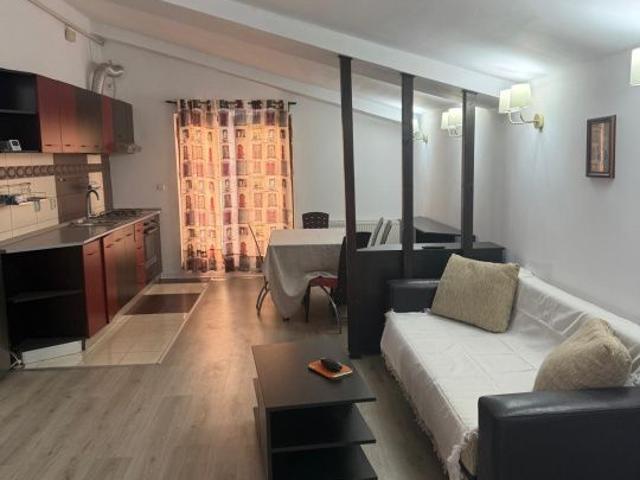 Apartament 3 camere, 150 mp, zona Promenada Mall