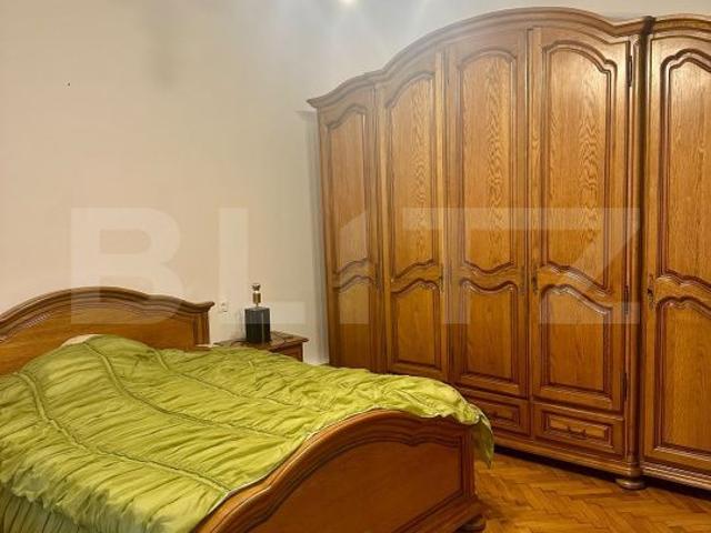 Apartament 3 camere, 100 mp, zona Dambovita