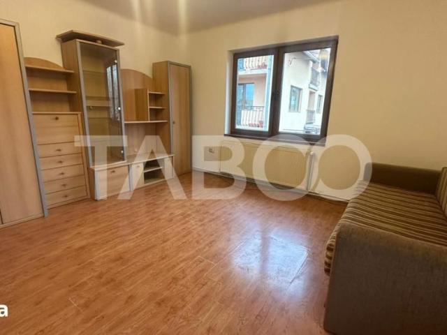 Apartament 3 camere 105 mpu la casa cu curte zona Tiglari Sibiu
