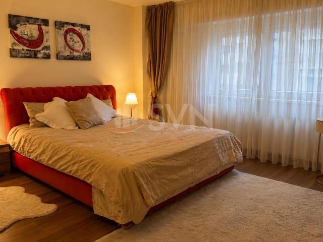 Apartament, 3 camere, 110 mp, Bucuresti / Sector 6 / Grozavesti
