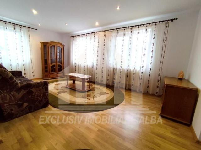Apartament 3 camere | 124 mp | Scara interioara | Garaj | Alba Micesti