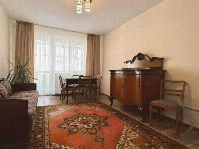 Apartament 3 camere + 1 loc parcare zona Tineretului metrou 500 m