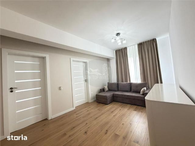 Apartament 3 camere 2 bai balcon parcare zona Calea Surii Mici