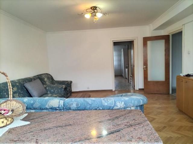 Apartament 3 camere, 2 bai, 2 balcoane, Q uri, loc de parcare, boxa