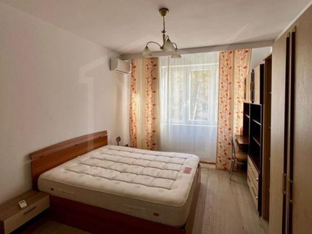 Apartament 3 camere, 2 balcoane, Plopilor