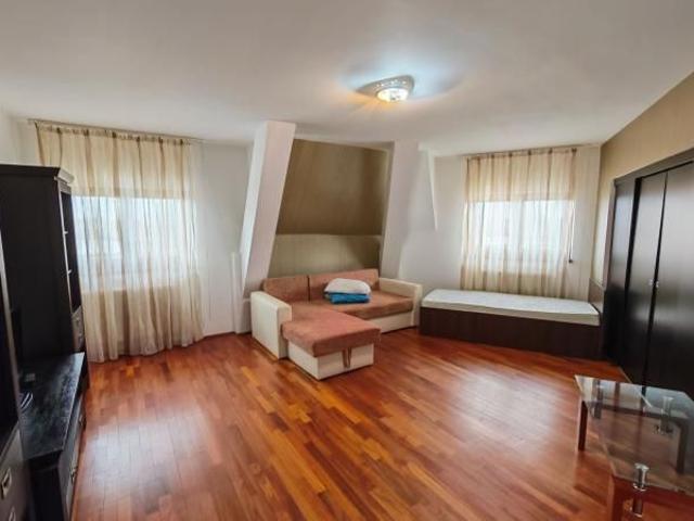 Apartament 3 camere