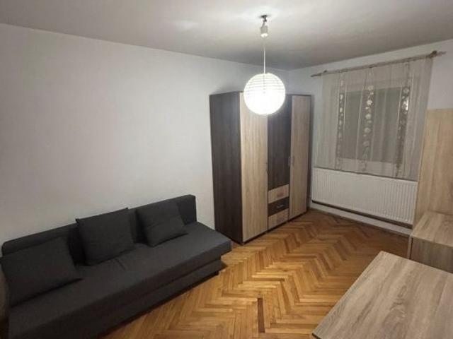 Apartament 3 camere 64mp, finisat mediu, Manastur