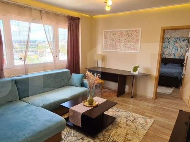 Apartament 3 camere, 65 mp, zona Palas