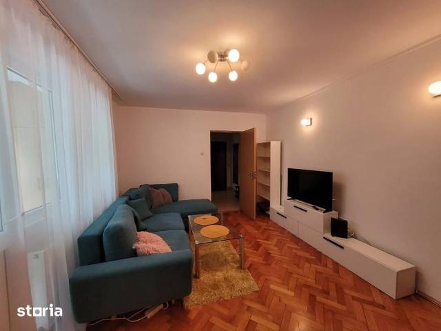 Apartament 3 camere 65mp, balcon 4mp, finisat mediu, Piata Hermes