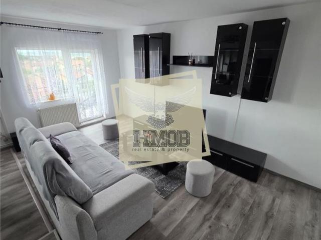Apartament 3 camere 70 mpu si balcon in Vasile Aron