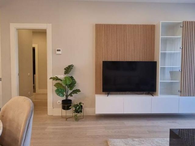 Apartament 3 camere 71 mp | terasa | loc parcare