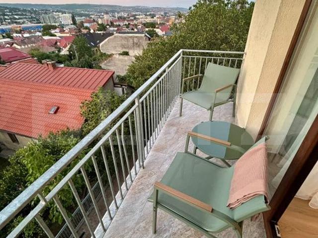 Apartament 3 camere, 72 mp, zona Gruia