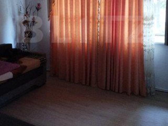 Apartament 3 camere, 86 mp, zona Micro 16
