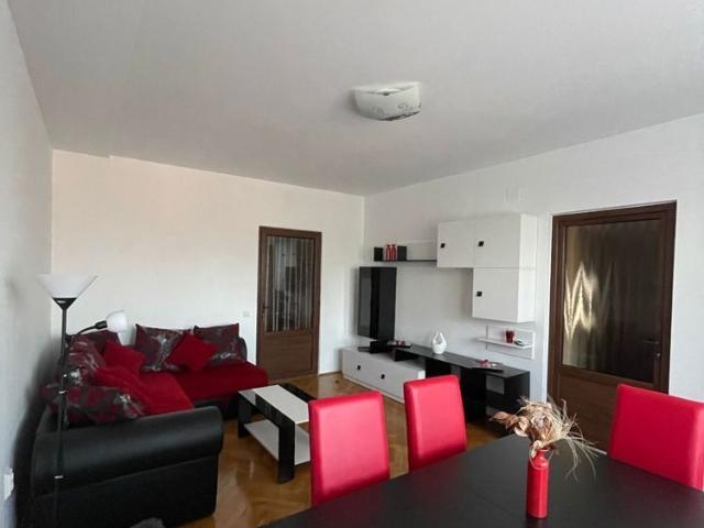Apartament 3 camere 86mp, 2 bai, balcon, zona BT Arena