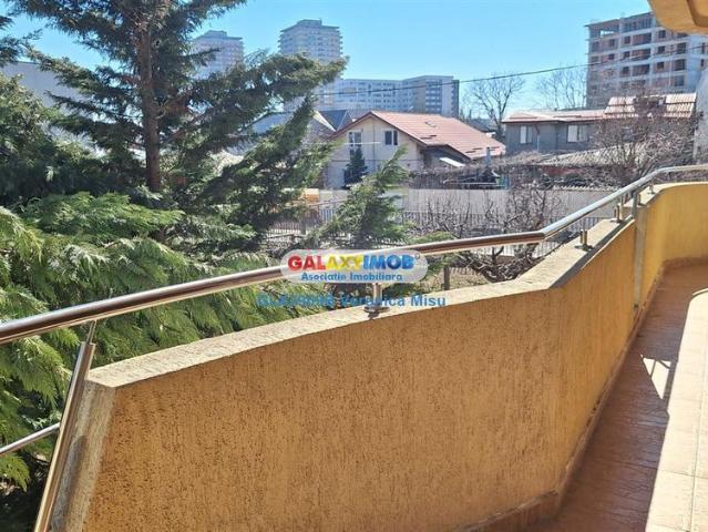 Apartament 3 camere 80 mp | Parcare Curte | M. Aparatorii Patriei