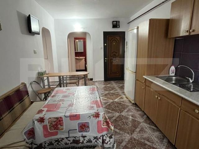 Apartament 3 camere, 80 mp, zona Galata