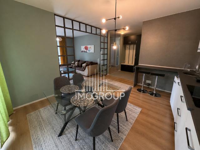 Apartament 3 camere,80 mp, 2 bai, balcon, parcare RIviera, langa Iulius Mall