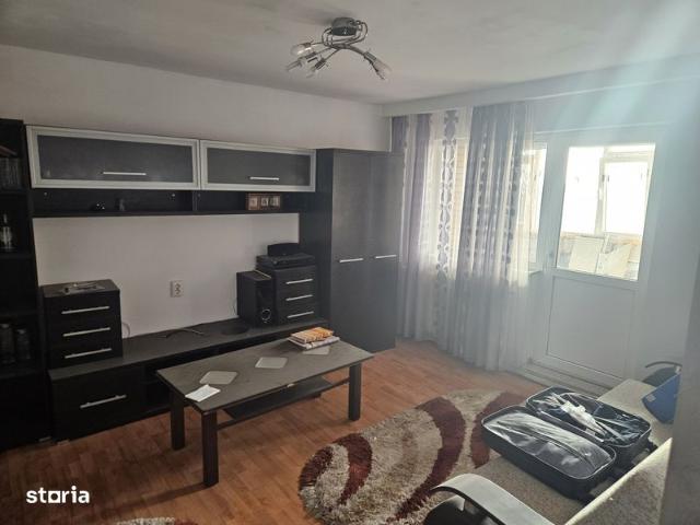 Apartament 3 camere. 82mp, piata garii