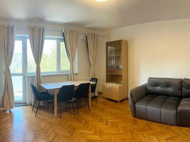 Apartament 3 camere 83mp, 2 balcoane, 2 bai, parcare, Gradini Manastur
