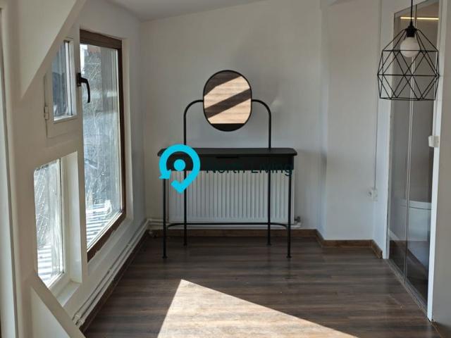 Apartament 3 camere, 97 mp, parcare, zona Erou Iancu Nicolae