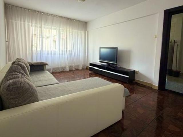 Apartament 3 camerere de inchiriat