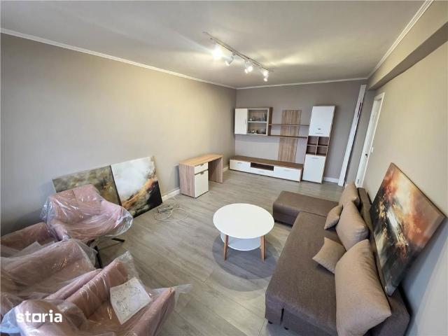 Apartament 3 dormitoare, UMF, 2 bai, Ultracentral, renovat complet,Tar