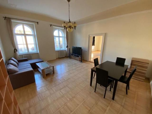 Apartament 3 rooms close to Medicina and Piata Libertatii