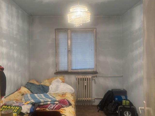 Apartament 3camere Craiovita 2/4
