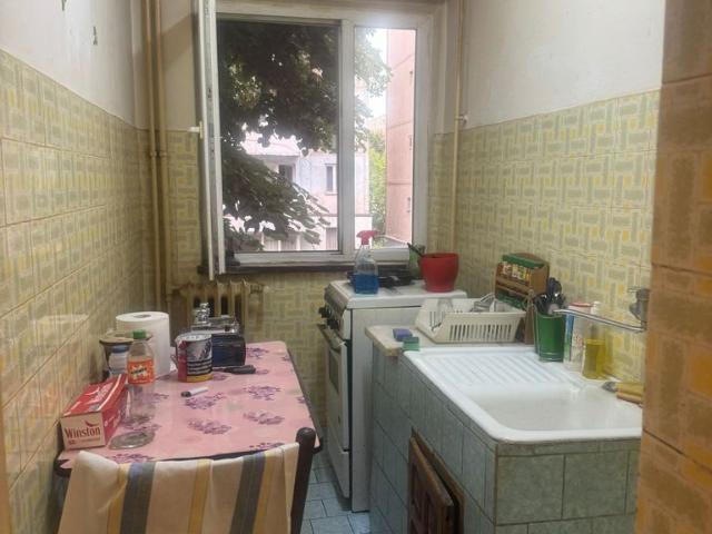 Apartament 3camere Craiovita 2/4