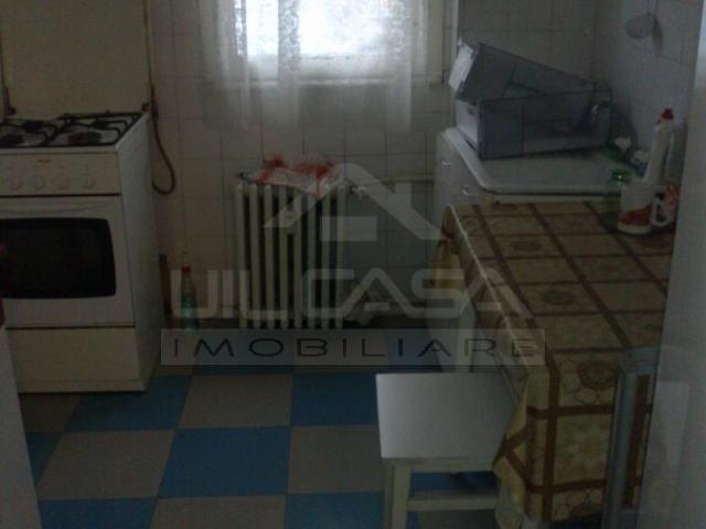 Apartament 3CSD, Podu Ros