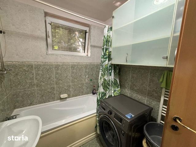Apartament 40 mp, parcare, zona Buna Ziua