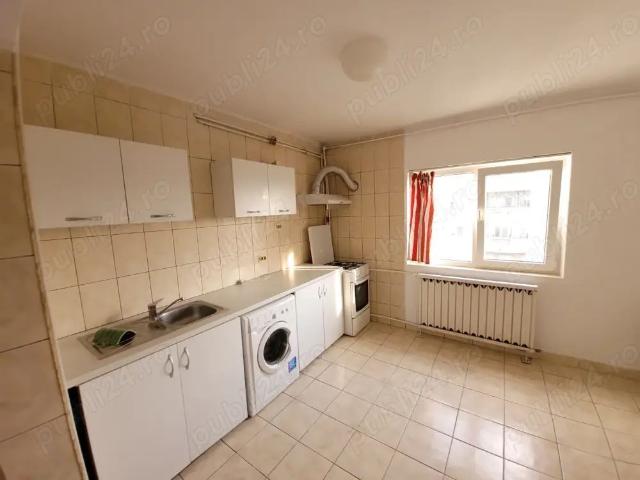 Apartament 4 camere Metrou Eroii Revolutiei S209
