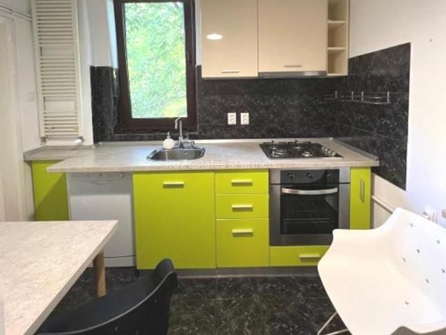 Apartament 4 Camere | Nemobilat | 120 mp | Primaverii