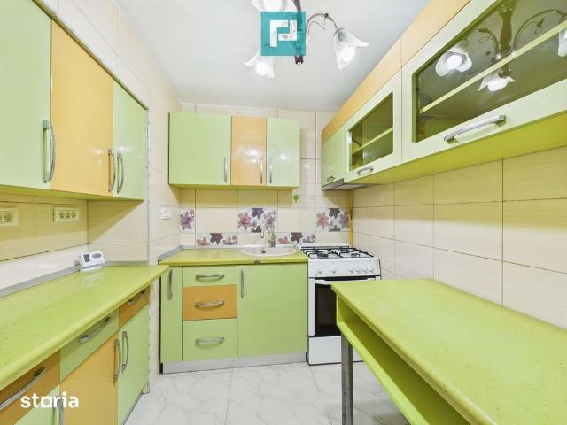Apartament 4 camere, Bulevardul Revoluției
